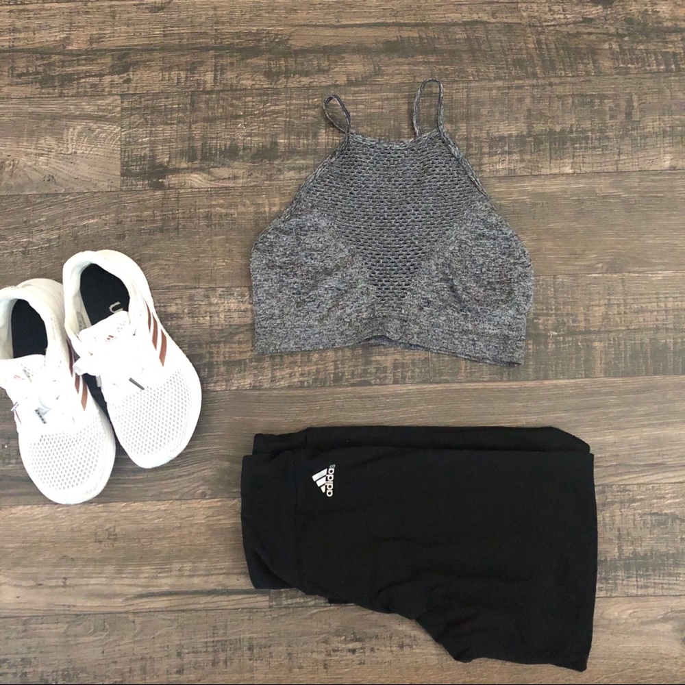 VS Sports Bra
